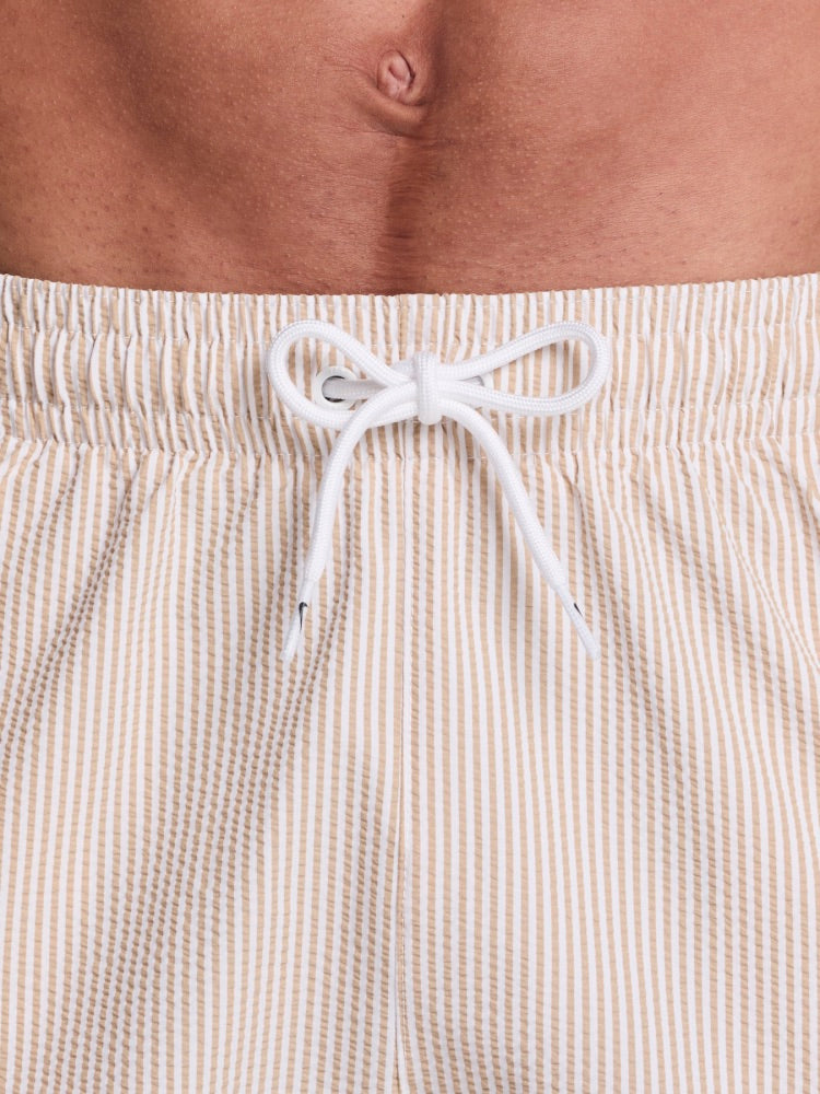 Nike Swim Breaker Men's Ripple Texture 5" Brief-Lined Volley Short - Parachute Beige alternate image 4